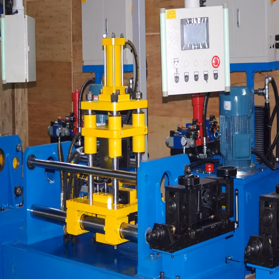 Macchina a rulli per saldature con design a pilastro stabile